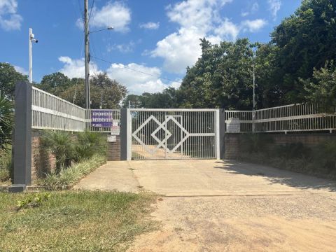 Condomínio Residencial Fechado