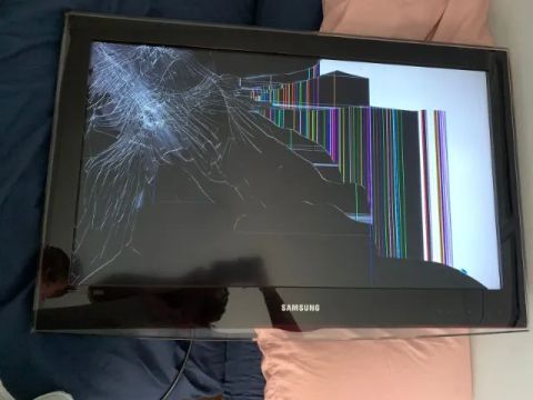 TV Samsung LN32B550K1V Quebrada