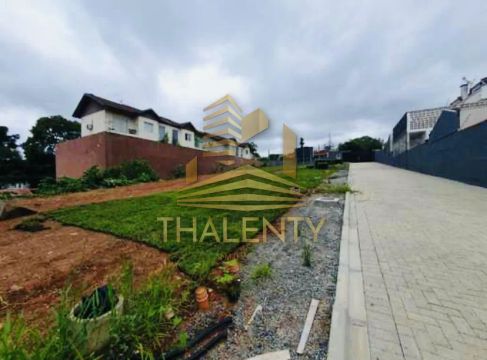 TERRENO EM CONDOMÍNIO à venda por R$ 413.301,00 no bairro Vista Alegre - CURITIBA / PR