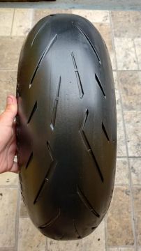 Pneu usado Pirelli Diablo Rosso2 180/60-17