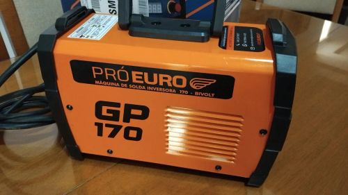 Máquina de solda inversora, com apenas um dia de uso.