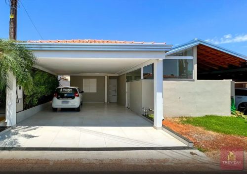 Imóvel para aluguel possui 100 metros quadrados com 3 quartos