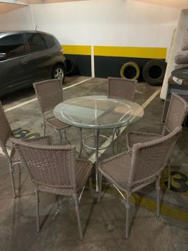 Conjunto de Mesa e Cadeiras para Área Externa