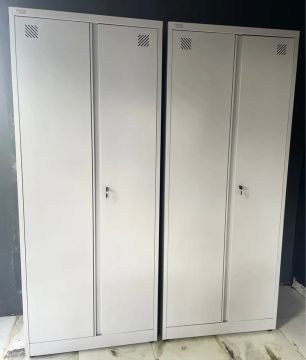 Vende-se Armários de Aço (Apenas 1 Disponível)