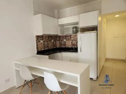 VENDE-SE LINDO STUDIO MOBILIADO PARA INVESTIDORES E MORADIA EM ANDAR ALTO NO CENTRO DE CUR