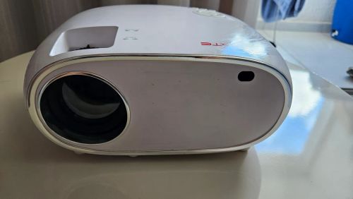 Projetor de Vídeo TOMATE 