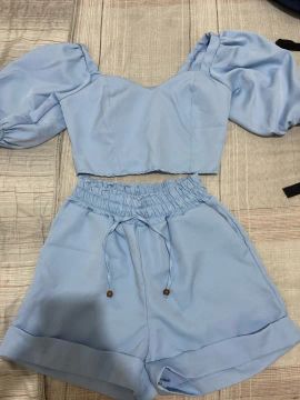 Conjunto cropped e short azul claro