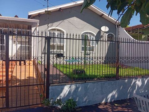 Casa com 4 dormitórios para alugar, 175 m² por R$ 2.700,00/mês - Jardim Morumbi - Londrina