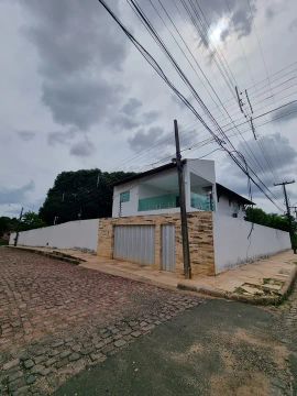 VENDO CASA NO BAIRRO SANTA CLARA