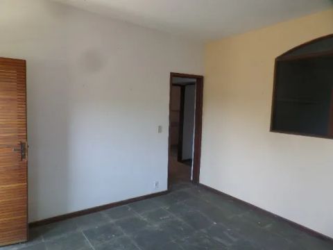 Imóvel para aluguel e venda tem 90 m² com 2 quartos em Dente de Ouro - Teresópolis - R.J:.