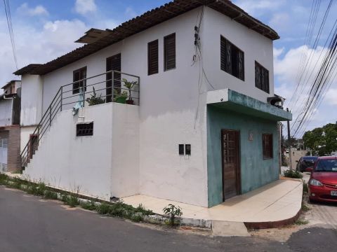 Aluga-se casa de 1° andar na serraria 