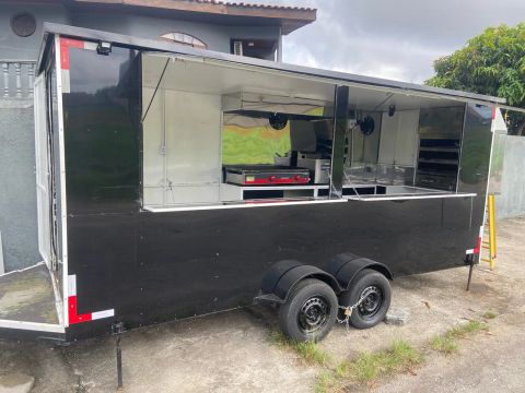 Trailer Food Truck em ACM Completo, Equipado e Documentado