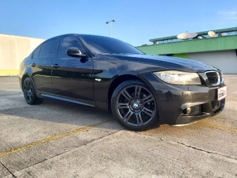 BMW 318i SEDAN 2012 SPORT 2.0 AT