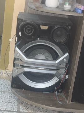 Vendo duas caixas de som 