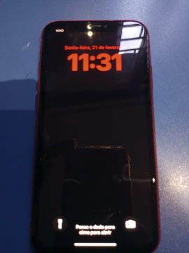 Vendo iPhone Vermelho (Produto semi novo )