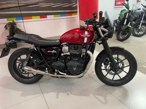 Triumph Street Twin 900 2017 / 46.859 km 