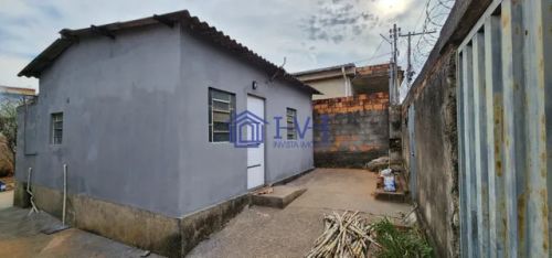Lote de 200m² com um barracão no bairro Lagoa