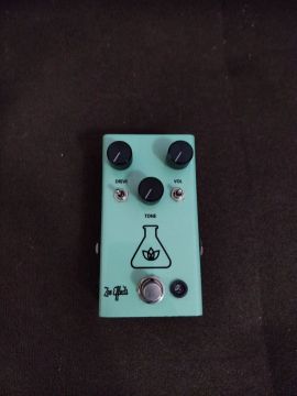 Pedais de Overdrive e Wah wah