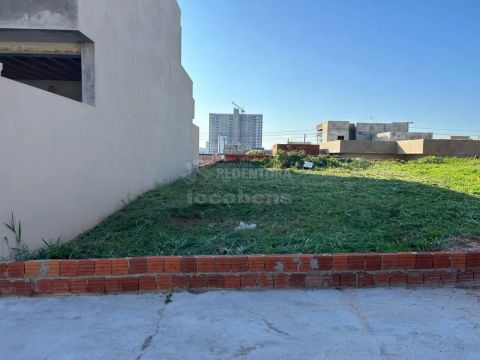 Terreno no bairro Residencial Ary Attab