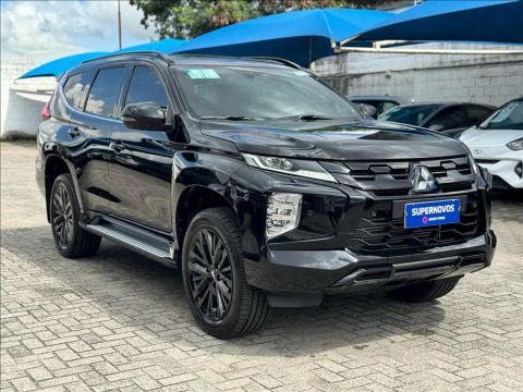 MITSUBISHI PAJERO SPORT 2.4 16V MIVEC TURBO DIESEL LEGEND BLACK AWD AUTOMÁTICO