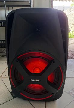 Caixa de Som amplificada Mondial 550W RMS