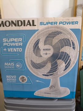 Ventilador de Mesa Mondial 220V, 40cm, 6 pás, Super Power - VSP-40-B