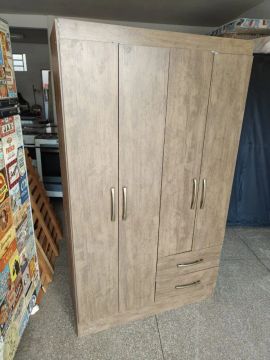 Guarda-roupa de solteiro bem conservado (((ENTREGO)))