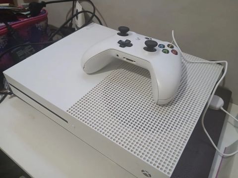 Vendo x box one 1 tb
