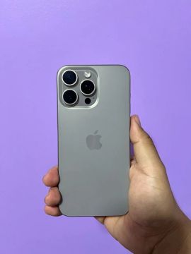 iPhone 15 pro max 256Gb Chip físico 