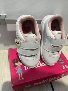 SAPATO/TENIS nunca usado MOLEKINHA