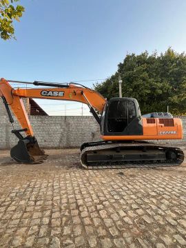 Escavadeira Hidráulica - CASE CX 220B 2014 - Oportunidade