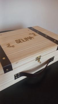 Vendo maleta pinus personalizada - Selina