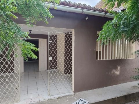 VENDO CASA C/ ESCRITURA PÚBLICA 