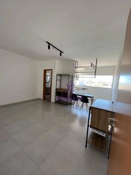 Kitnet com 1 dormitório para alugar por R$ 992,50/mês - Parque Real - Pouso Alegre/MG