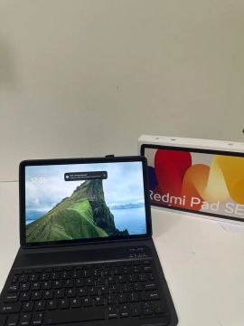 Redmi Pad SE com Teclado e Mouse