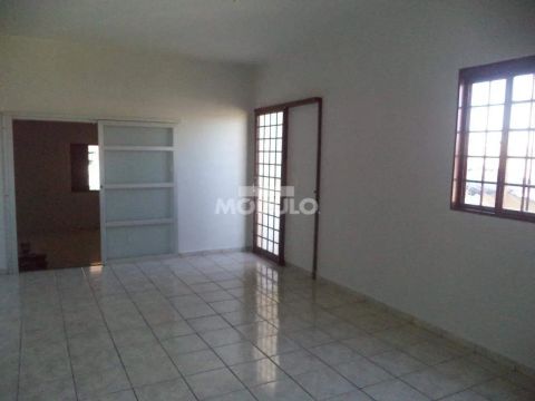 Casa Residencial para locação no Finotti