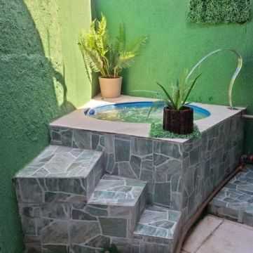 Casa de Temporada com piscina e próximo das praias.!