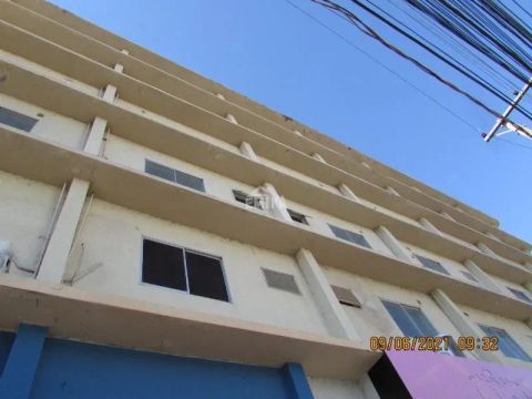 Comercial/Industrial com 60 sala(s) no bairro Centro em Cuiabá - MT