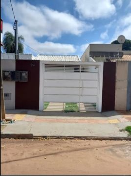 Casa á venda no bairro Jd centro oeste, 3 quartos, aceita financiamento