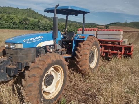 Trator NH 4030