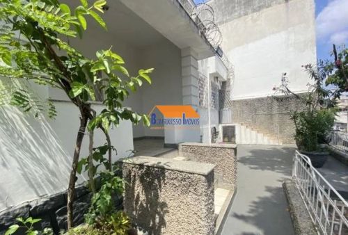 casa comercial de 4 quartos no Bairro Carlos Prates em Belo Horizonte