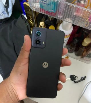 Motorola Moto 34