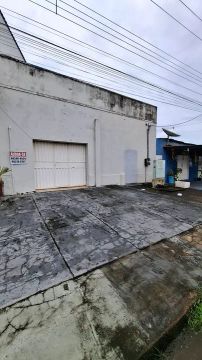 Galpão bem localizado