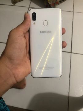 Samsung galaxy A30 