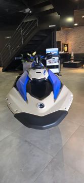 Jet-ski Sea-Doo Spark Trixx 3up 2025