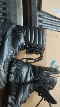 Botas de Motociclista em Couro - Impermeáveis