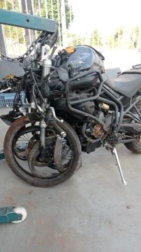 Sucata de moto para retirada de peças Triumph Tiger 800 2014