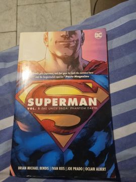 Revista: Superman Vol 1. The Unity Saga: Phantom Earth
