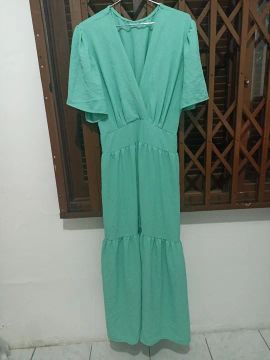 Vestido comprido, para festas e outras ocasiões.