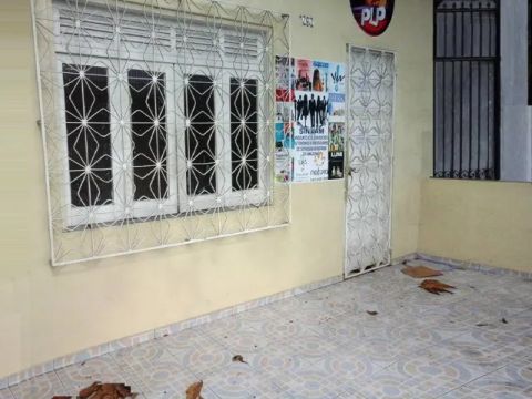 Casa com 03 pavimentos - Major Gabriel Centro Próximo a UEA da Leonardo Malcher